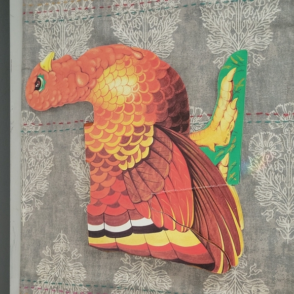 Vintage | 90s Large Honeycomb Turkey Paper Party Decoration | Thanksgiving Fall - Picture 10 of 12